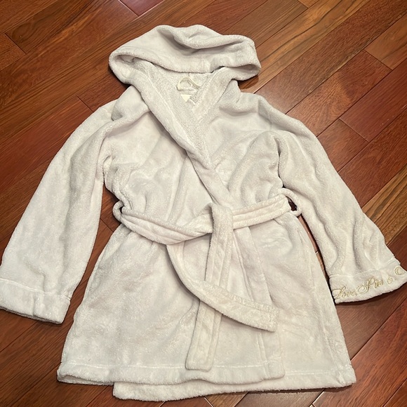 PINK Rock & Roll Royalty Robe from Victoria’s Secret 💕 - Picture 2 of 10